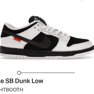 TIGHTBOOTH x Nike Dunk Low SB